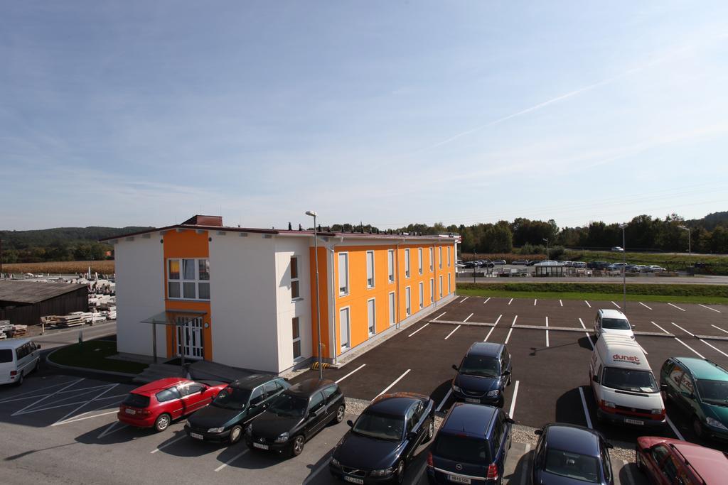 Fair-Price-Hotel Bad Waltersdorf Exterior photo