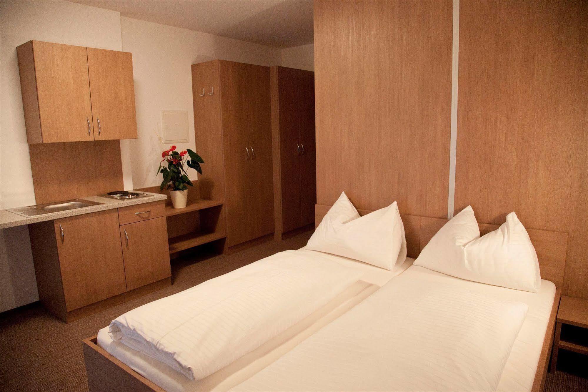 Fair-Price-Hotel Bad Waltersdorf Exterior photo